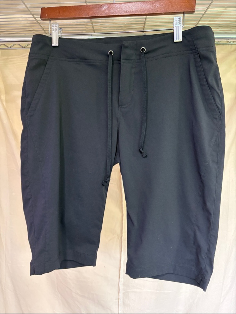 Columbia Black Women's Drawstring Bermuda Shorts - Knee Length
